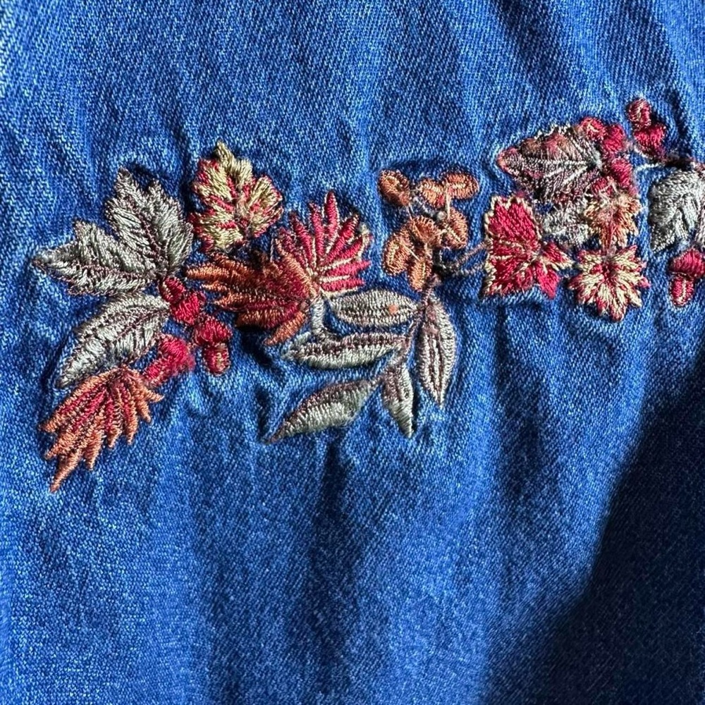 Vintage Embroidery Blue Denim Shirt Long Sleeve / Cotton - Picture 4 of 9